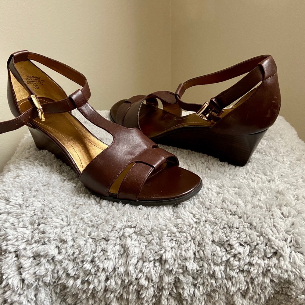 Wedges - Picture 2 of 7
